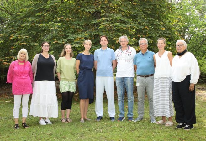 Gruppenfoto vom Vorstand des Fördervereins für Palliativmedizin Kiel e. V.